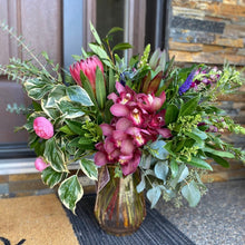 Load image into Gallery viewer, . Vase . Bright & Bold .