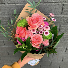 Load image into Gallery viewer, . Hand-Tied Bouquet . Bright & Bold .