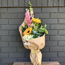 Load image into Gallery viewer, . Hand-Tied Bouquet . Bright & Bold .