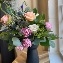 Load image into Gallery viewer, . Vase . Soft & Subtle .