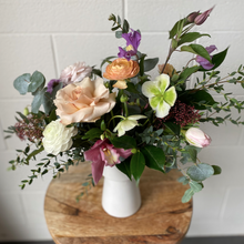 Load image into Gallery viewer, . Vase . Soft & Subtle .