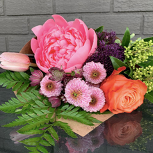 Load image into Gallery viewer, . Hand-Tied Bouquet . Bright &amp; Bold .
